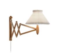 Billede af Le Klint 224 1/17 Saxlampe til væg H: 31 cm - Lys eg / Standardskærm