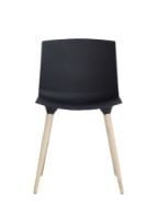 Billede af Andersen Furniture TAC Spisebordsstol SH: 46 cm - Matsort Plast / Hvidpigmenteret Eg Mat Lak