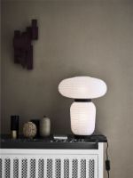 Billede af &Tradition Formakami JH18 Table Lamp H: 50 cm - Ivory White/Black
