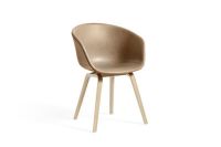 Billede af HAY AAC23 About a Chair Spisebordsstol Fuldpolstret m. Armlæn SH: 46 cm - Lacquered Oak Veneer/Sense Nougat