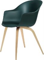Billede af GUBI Bat Dining Chair Wood Base 45 cm - Oak/Dark green