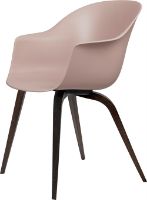 Billede af GUBI Bat Dining Chair Wood Base 45 cm - Smoked Oak/Sweet pink