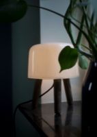Billede af &Tradition Milk Table Lamp NA1 - Smoked oiled ask/sort OUTLET