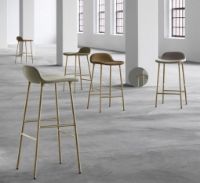 Billede af Normann Copenhagen Form Barstol SH: 75cm - Blå/Messing