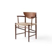 Billede af &Tradition HM4 Drawn Chair w. armrest SH: 46cm - Natural Paper Cord/Oiled Walnut