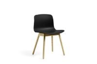 Billede af HAY AAC ECO 12 About A Chair SH: 46 cm - Lacquered Solid Oak/ECO Black
