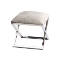 Billede af Natures Collection Stool Of Cow Hide With Stainless Steel H: 45 cm - Natural Grey 