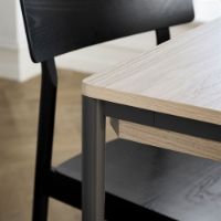Billede af Woud Piezas Dining Table 85x140 cm - White Oak / Grey Metal Legs 