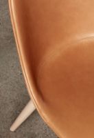 Billede af Audo Copenhagen Harbour Side Dining Chair SH: 45 cm - Dakar 0250 / Natural Oak Base