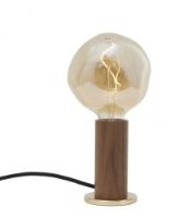 Billede af Tala Knuckle Table Lamp with Voronoi-I Bulb EU H: 26 cm - Walnut/Brass  OUTLET
