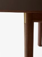 Billede af &Tradition Patch HW2 Extendable Table 240x100 cm - Oiled Walnut w. Cacao Orinoco 0749 Fenix Nano Laminate & Brass