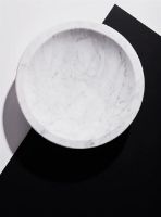 Billede af Louise Roe Gallery Object Tray Ø: 28 - 33 cm - White Marble