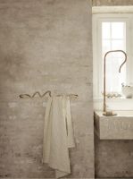 Billede af Ferm Living Curvature Towel Hanger B: 65,9 cm - Brass