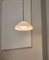 Billede af HAY Pao Glass Pendant 350 Ø:35 cm - White