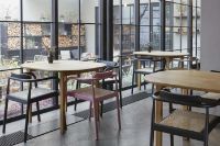 Billede af Please Wait To Be Seated Ahm Chair SH: 46,5 cm - Indian Red/Cane 