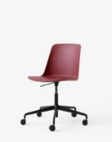 Billede af &Tradition HW28 Rely Chair SH: 42cm - Red Brown/Black Base
