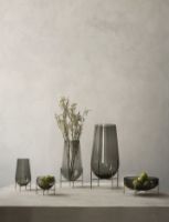 Billede af Audo Copenhagen Échasse Vase M H: 45 cm - Brass / Green Smoked Glass