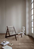 Billede af GUBI MR01 Initial Lounge Chair SH: 33 cm - Walnut 
