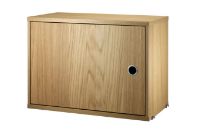 Billede af String Furniture Cabinet W. Swing Door 58x42 cm - Oak