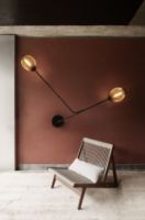 Billede af GUBI Satellite Wall Lamp H: 119 cm - Cream White 