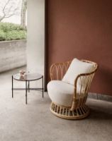 Billede af GUBI Grace Lounge Chair Fully Upholstered SH: 45 cm - Dedar Karakorum 001
