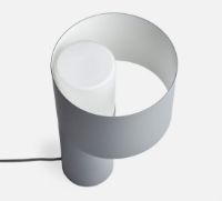 Billede af Woud Tangent Bordlampe Ø: 20 cm - Cool Grey