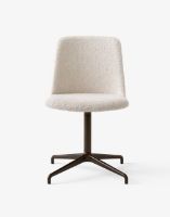 Billede af &Tradition HW13 Rely Chair SH: 48 cm - Serafino Lino/Bronzed Base