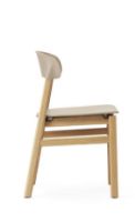 Billede af Normann Copenhagen Herit Chair SH: 45 cm - Oak Base / Sand 