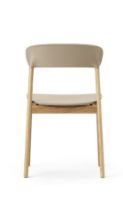 Billede af Normann Copenhagen Herit Chair SH: 45 cm - Oak Base / Sand 