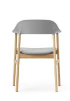 Billede af Normann Copenhagen Herit Armchair Upholstery SH: 45 cm - Oak Base/ Synergy Grey 