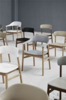 Billede af Normann Copenhagen Herit Armchair Upholstery SH: 45 cm - Oak Base/ Synergy Grey 
