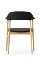 Billede af Normann Copenhagen Herit Armchair Upholstery SH: 45 cm - Oak Base/ Black Spectrum Leather 