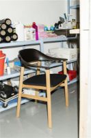 Billede af Normann Copenhagen Herit Armchair Upholstery SH: 45 cm - Oak Base/ Black Spectrum Leather 