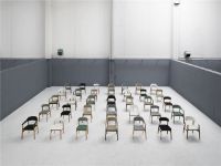 Billede af Normann Copenhagen Herit Armchair Upholstery SH: 45 cm - Oak Base/ Grey Spectrum Leather 