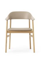 Billede af Normann Copenhagen Herit Armchair Upholstery SH: 45 cm - Oak Base/ Sand Spectrum Leather 