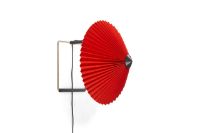 Billede af HAY Matin Wall Lamp 300 30x25 cm - Bright Red / Brass