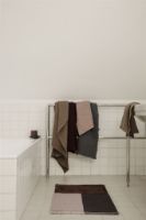 Billede af Ferm Living Organic Hand Towel 50x100 cm - Chocolate OUTLET