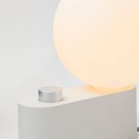 Billede af Tala Alumina Table/Wall Lamp with Sphere IV Bulb EU H: 24 cm - Chalk OUTLET