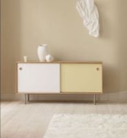 Billede af Sibast Furniture Sideboard AV No 11 - Oak Natural Oil/White Yellow Metal Legs