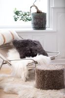 Billede af Natures Collection New Zealand Sheepskin Round Pouf Short Wool Curly Ø: 41 cm - Cappuccino