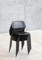 Billede af HAY Soft Edge 40 Chair w. Standard Gliders SH: 47,5 cm - Soft Black/Black Powder Coated Steel