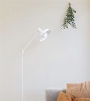 Billede af Lampefeber Arigato Gulvlampe 1 Knæk H: 110 cm - Hvid