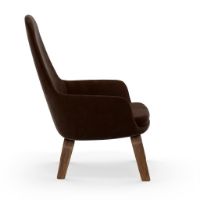 Billede af Normann Copenhagen Era Lounge Chair High Walnut SH: 40 cm - City Velvet Vol 2 / 021