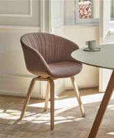 Billede af HAY AAC 23 Soft About A Chair SH: 46 cm - Lacquered Oak Veneer/Remix 326