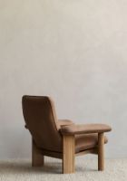 Billede af Audo Copenhagen Brasilia Lounge Chair SH: 39 cm - Natural Oak/Dunes Cognac 21004
