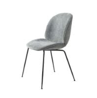 Billede af GUBI Beetle Dining Chair SH: 45,5 cm - Black Base / Dedar Belsuede Special