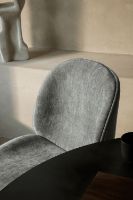 Billede af GUBI Beetle Dining Chair SH: 45,5 cm - Black Base / Dedar Belsuede Special