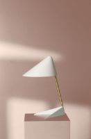 Billede af Warm Nordic Ambience Table Lamp H: 43 cm - Warm White/Solid Brass