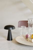 Billede af &Tradition In Between SK20 Dining Table Ø: 150 cm - Bianco Carrara Marble/Matt Black