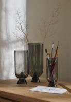 Billede af AYTM Glacies Vase H: 23,5 cm - Sort